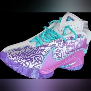 Mens Nike LeBron 22 Basketball Sneakers